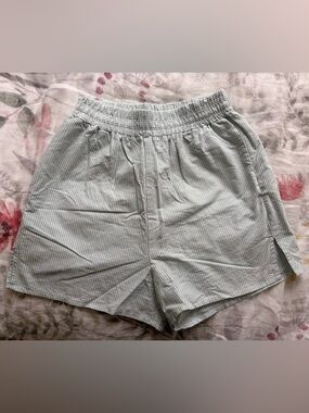 Djerf Avenue Breezy Shorts